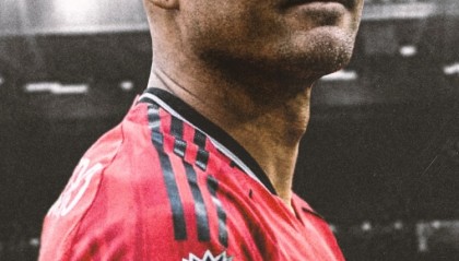 APP下载-卡塞米罗社媒晒出战枪手个人海报：新赛季首战，曼联！！！