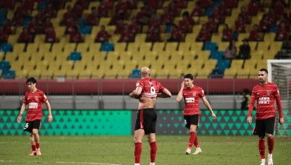 华体会体育中国官方网-球员未经同意就转会？高层根据名单引援！徐正源批成都添欲加之罪